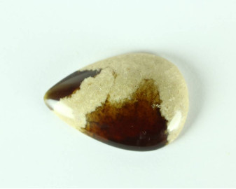 Bursztyn z Indonezji 44,7x30,4 kaboszon
