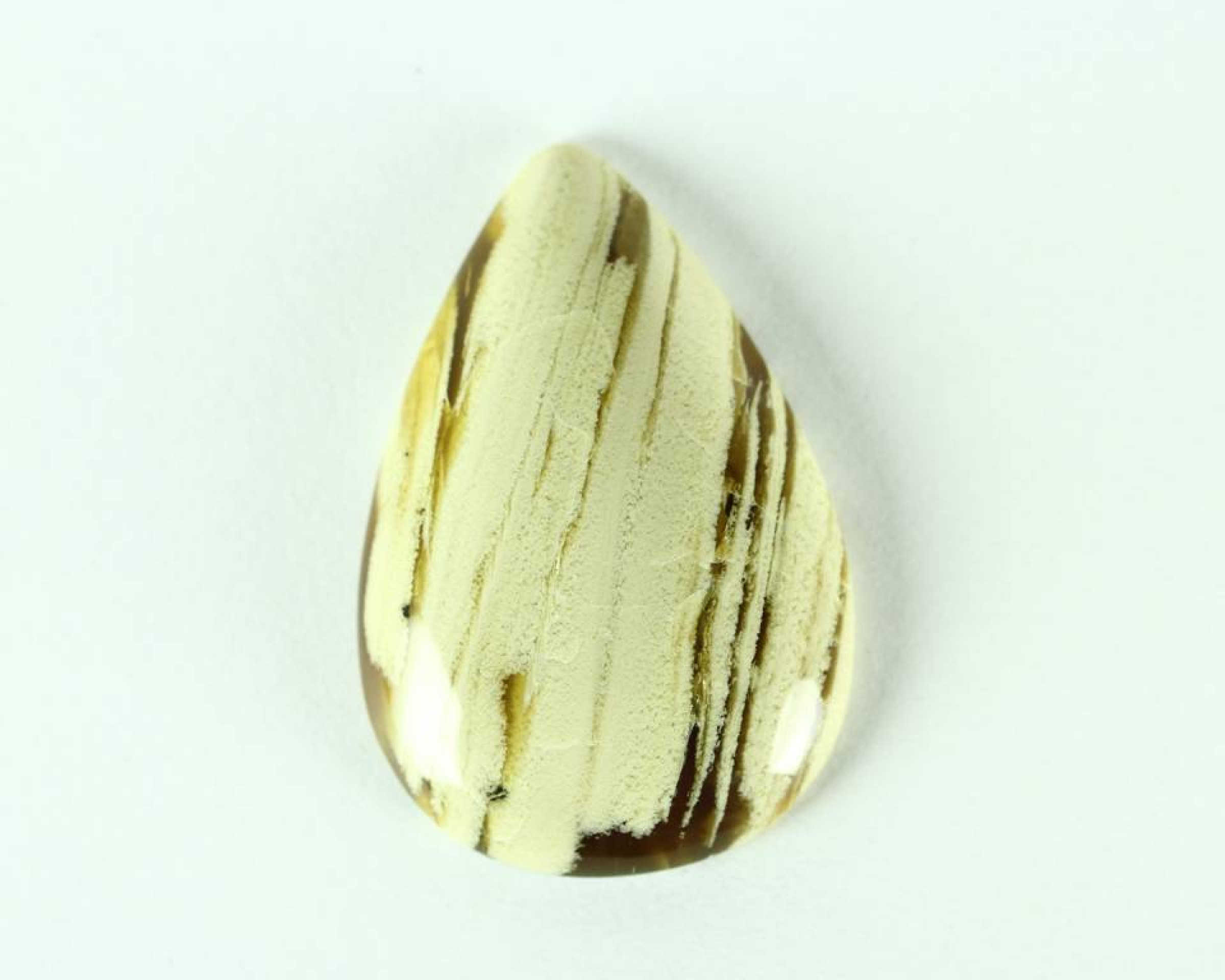 Bursztyn z Indonezji 44,7x30,1 kaboszon