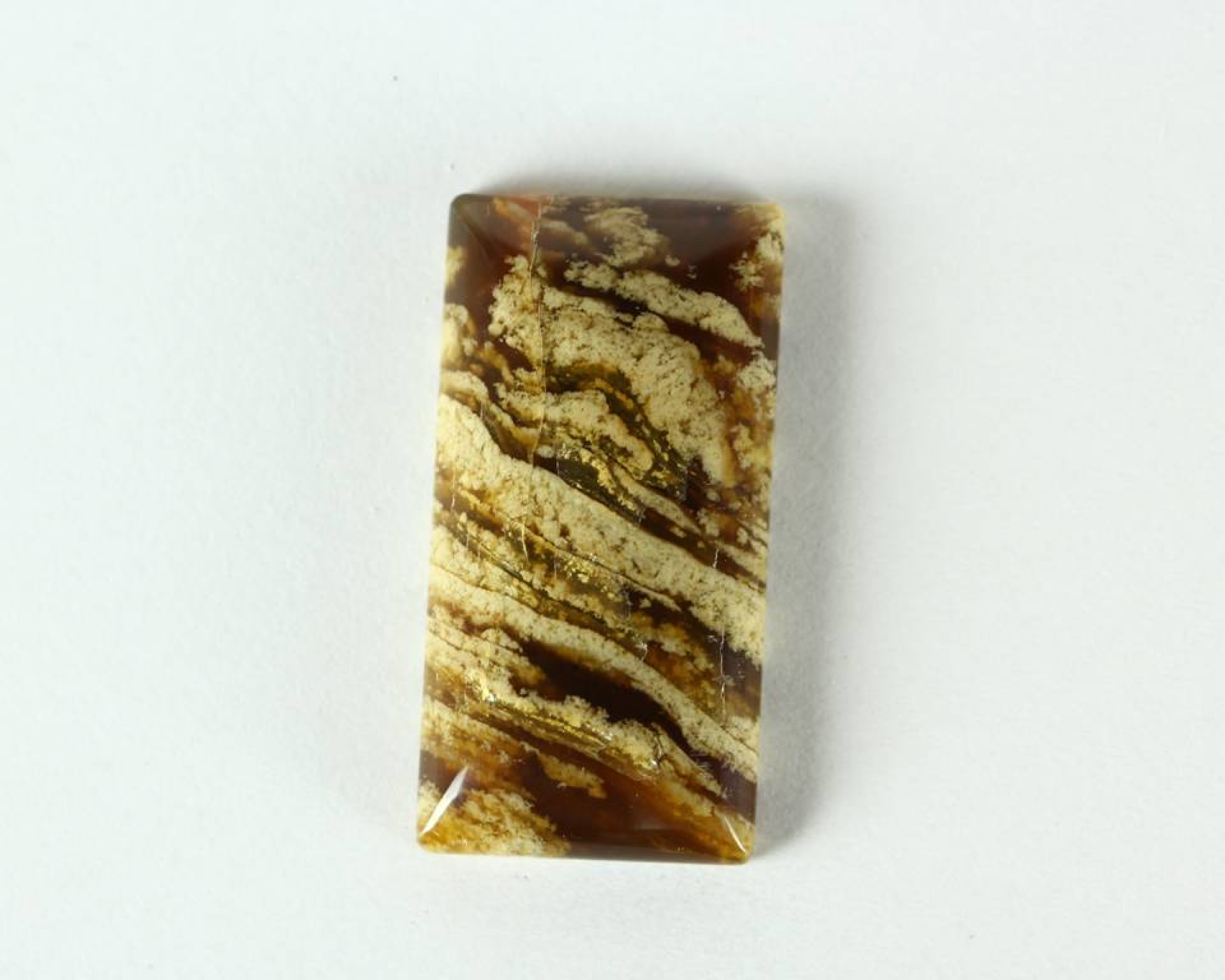 Bursztyn z Indonezji 40,3x20,6 kaboszon