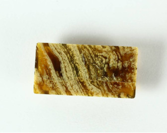 Bursztyn z Indonezji 40,3x20,6 kaboszon