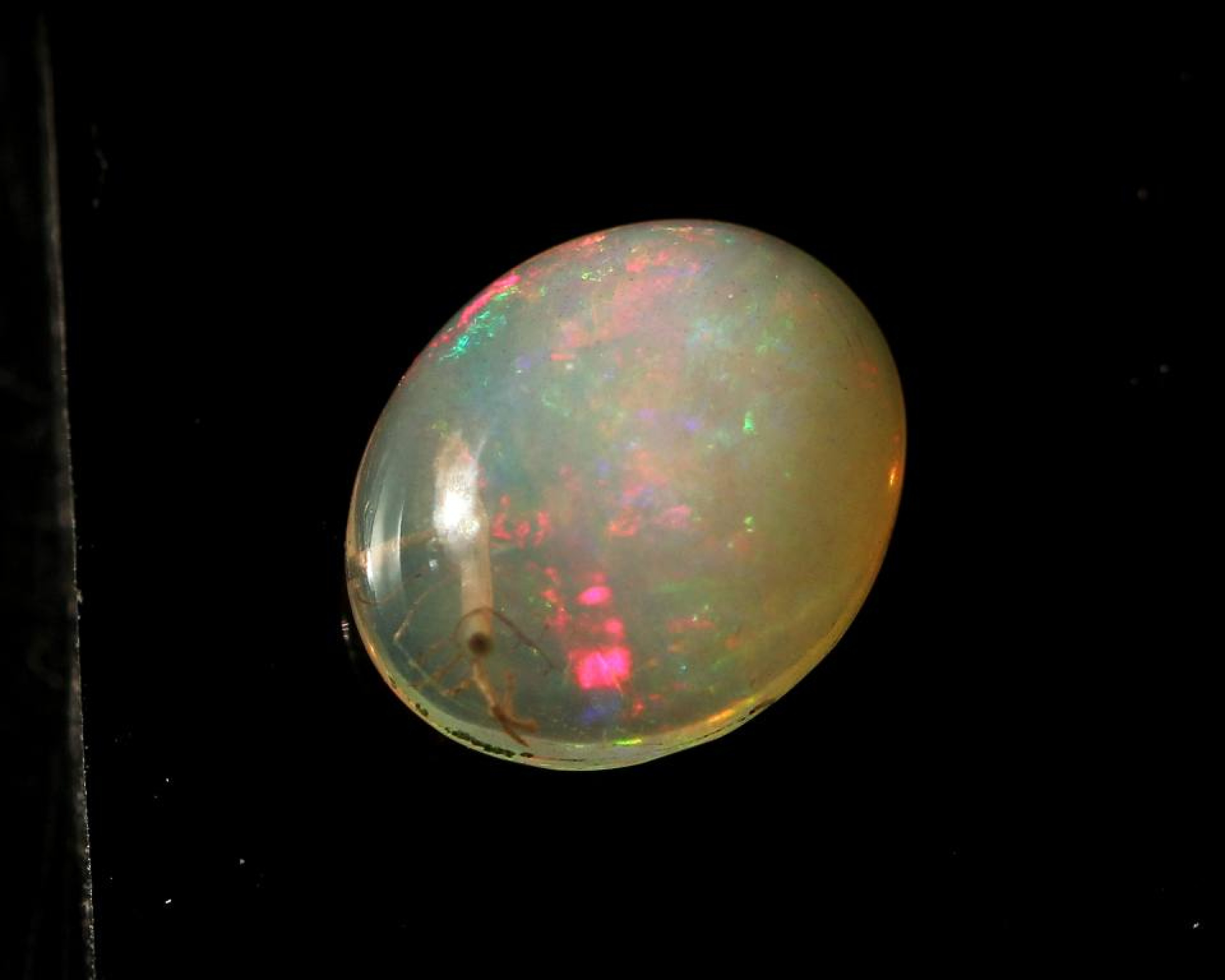 Opal z Etiopii kaboszon