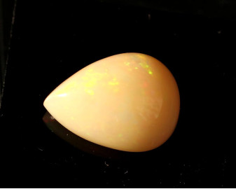 Opal z Etiopii kaboszon