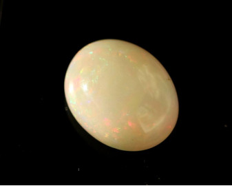 Opal z Etiopii kaboszon