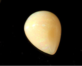 Opal z Etiopii kaboszon