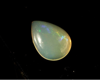 Opal z Etiopii kaboszon