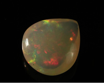 Opal z Etiopii kaboszon