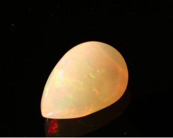 Opal z Etiopii kaboszon