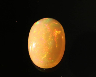 Opal z Etiopii kaboszon