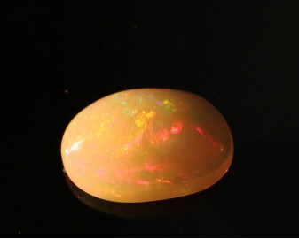 Opal z Etiopii kaboszon
