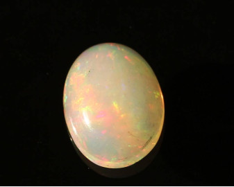 Opal z Etiopii kaboszon