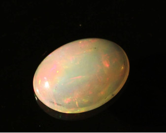 Opal z Etiopii kaboszon