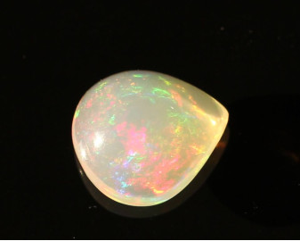 Opal z Etiopii kaboszon