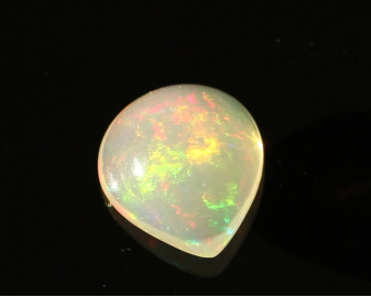 Opal z Etiopii kaboszon