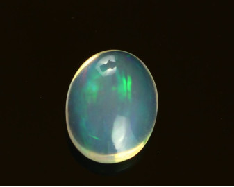 Opal z Etiopii kaboszon