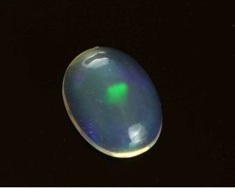 Opal z Etiopii kaboszon