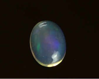 Opal z Etiopii kaboszon