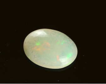 Opal z Etiopii kaboszon