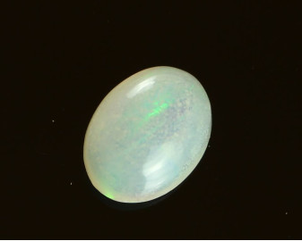 Opal z Etiopii kaboszon