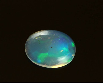 Opal z Etiopii kaboszon