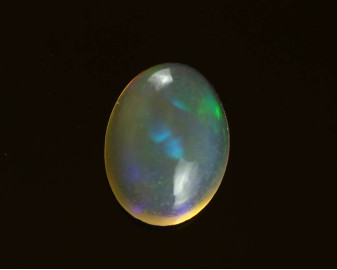 Opal z Etiopii kaboszon