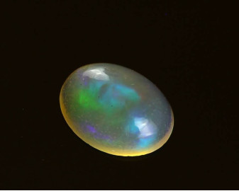 Opal z Etiopii kaboszon