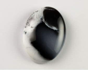 Opal dendrytowy owal 25x18 kaboszon