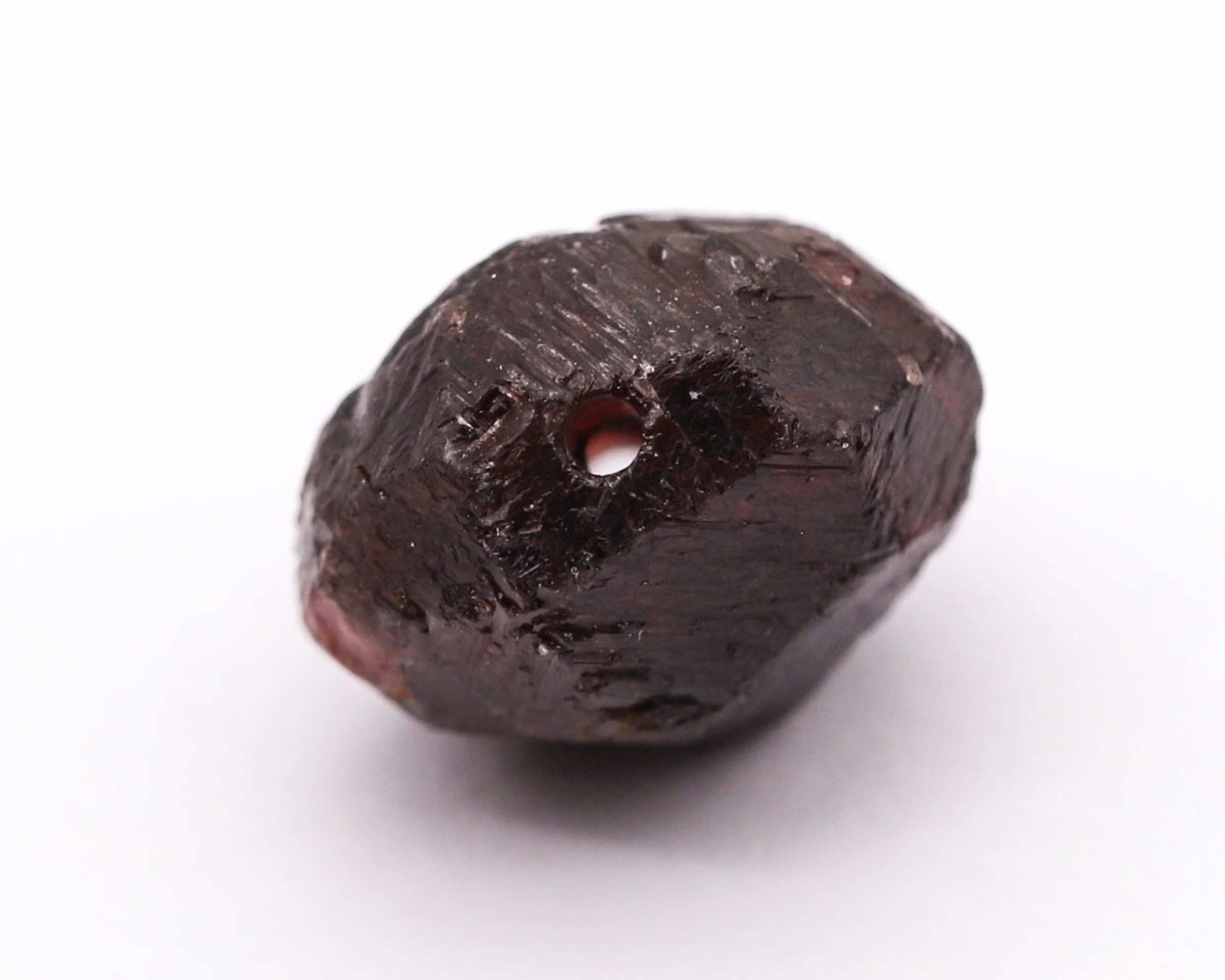 Granat Almandyn wiercony 1,2mm