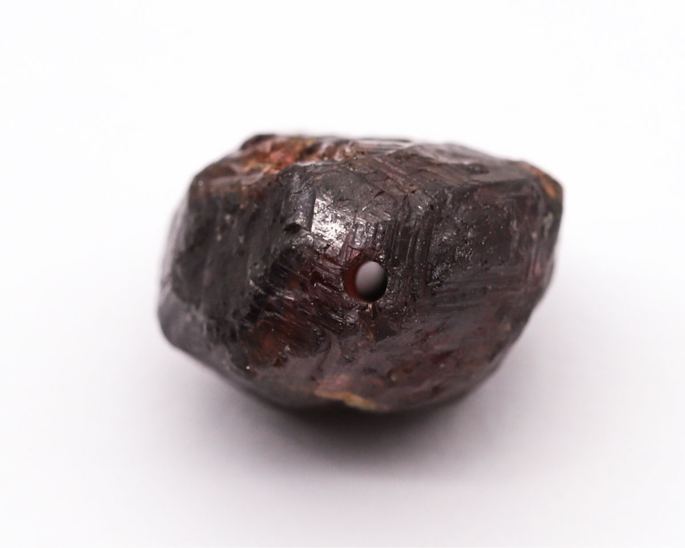 Granat Almandyn wiercony 1,2mm
