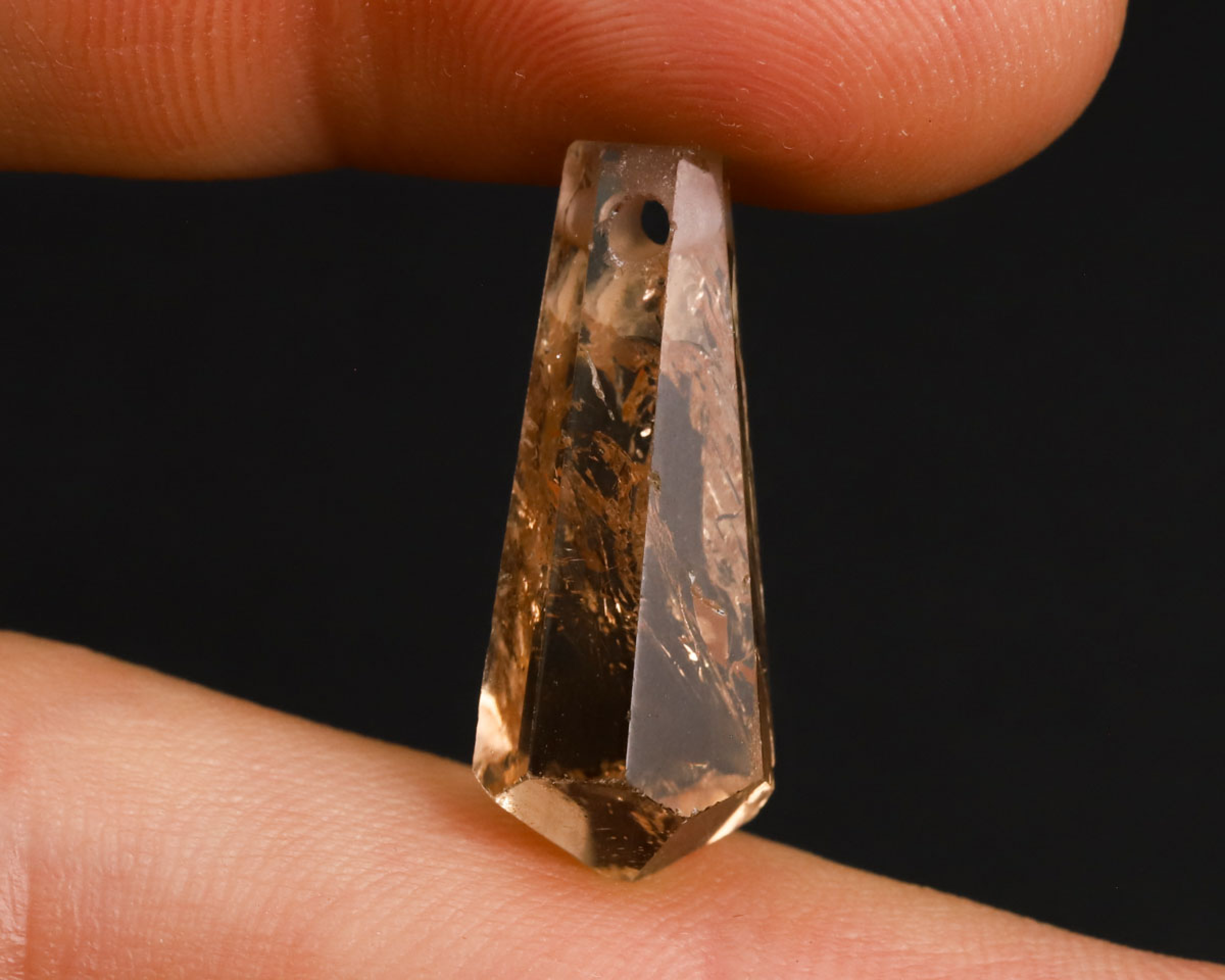 Topaz złoty wiercony