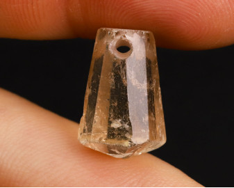 Topaz złoty wiercony