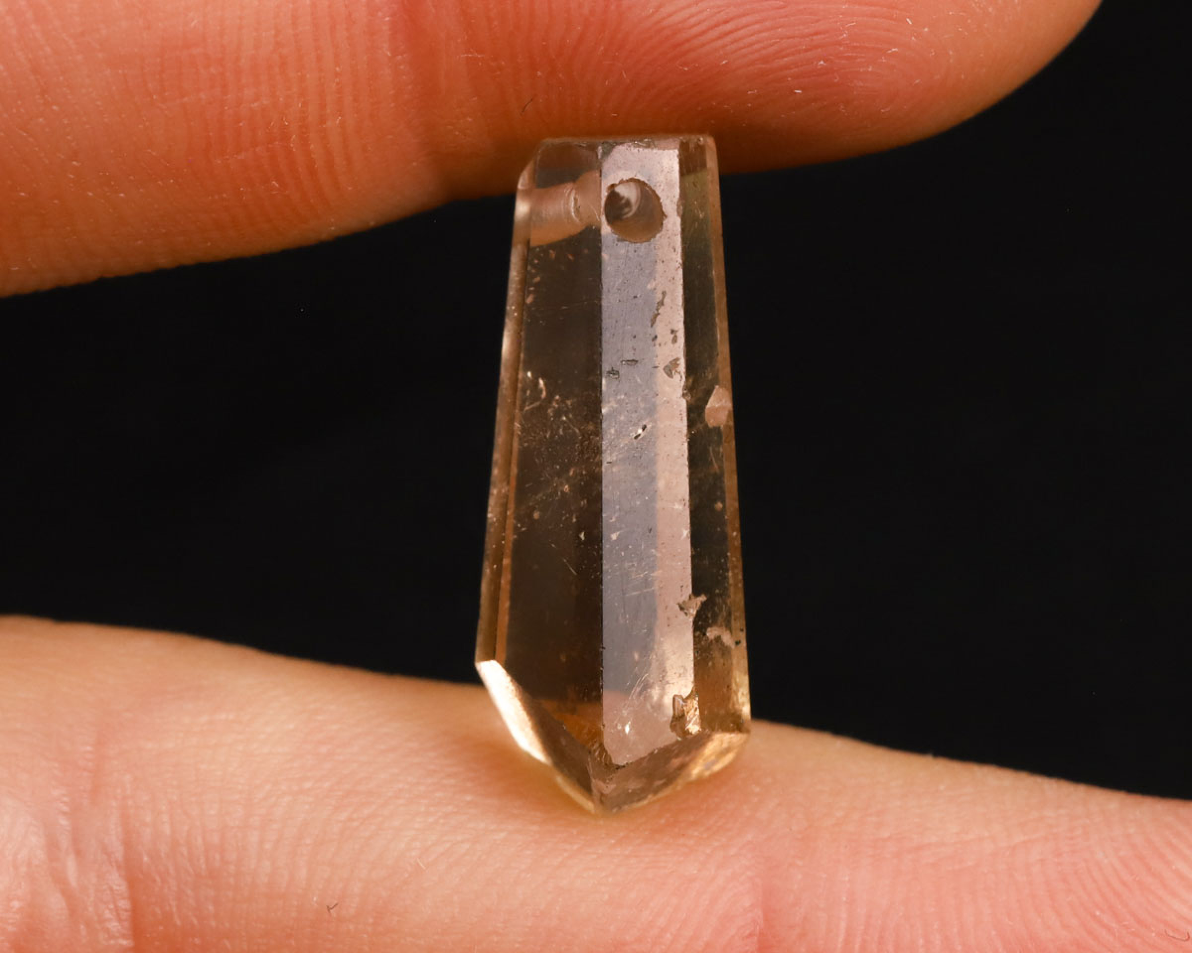 Topaz złoty wiercony