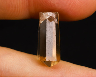 Topaz złoty wiercony