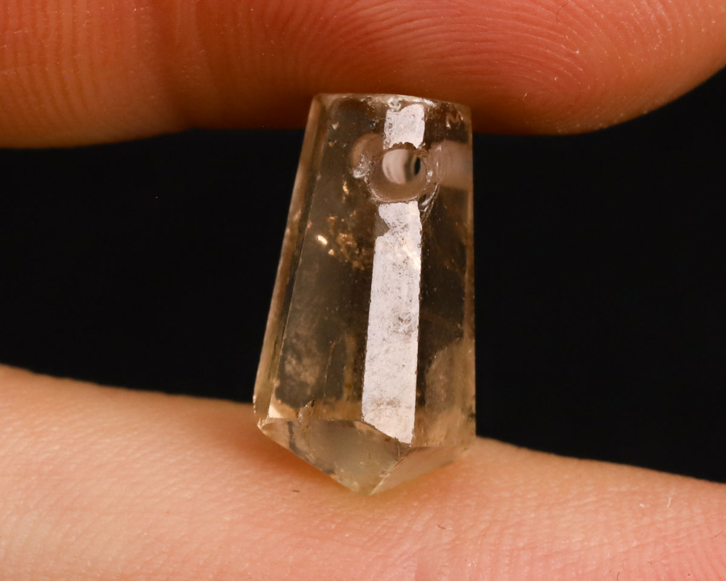 Topaz złoty wiercony