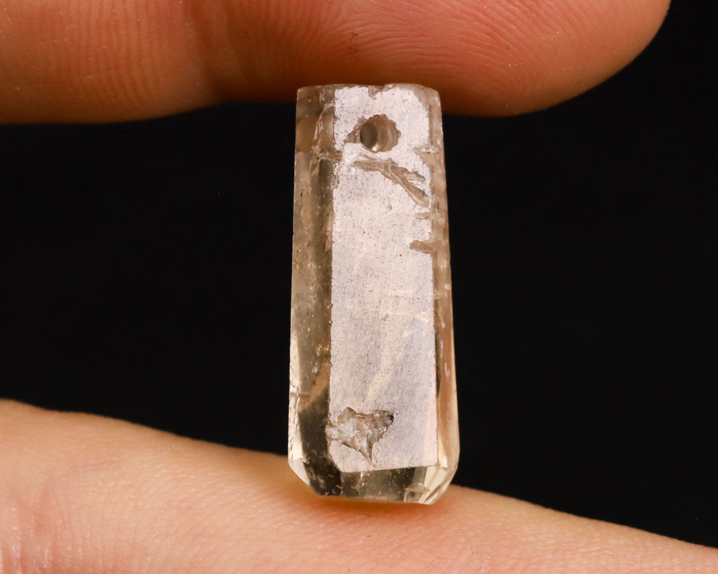 Topaz złoty wiercony