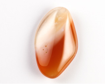 Karneol wiercony 2mm