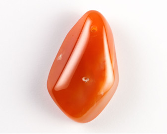 Karneol wiercony 2mm