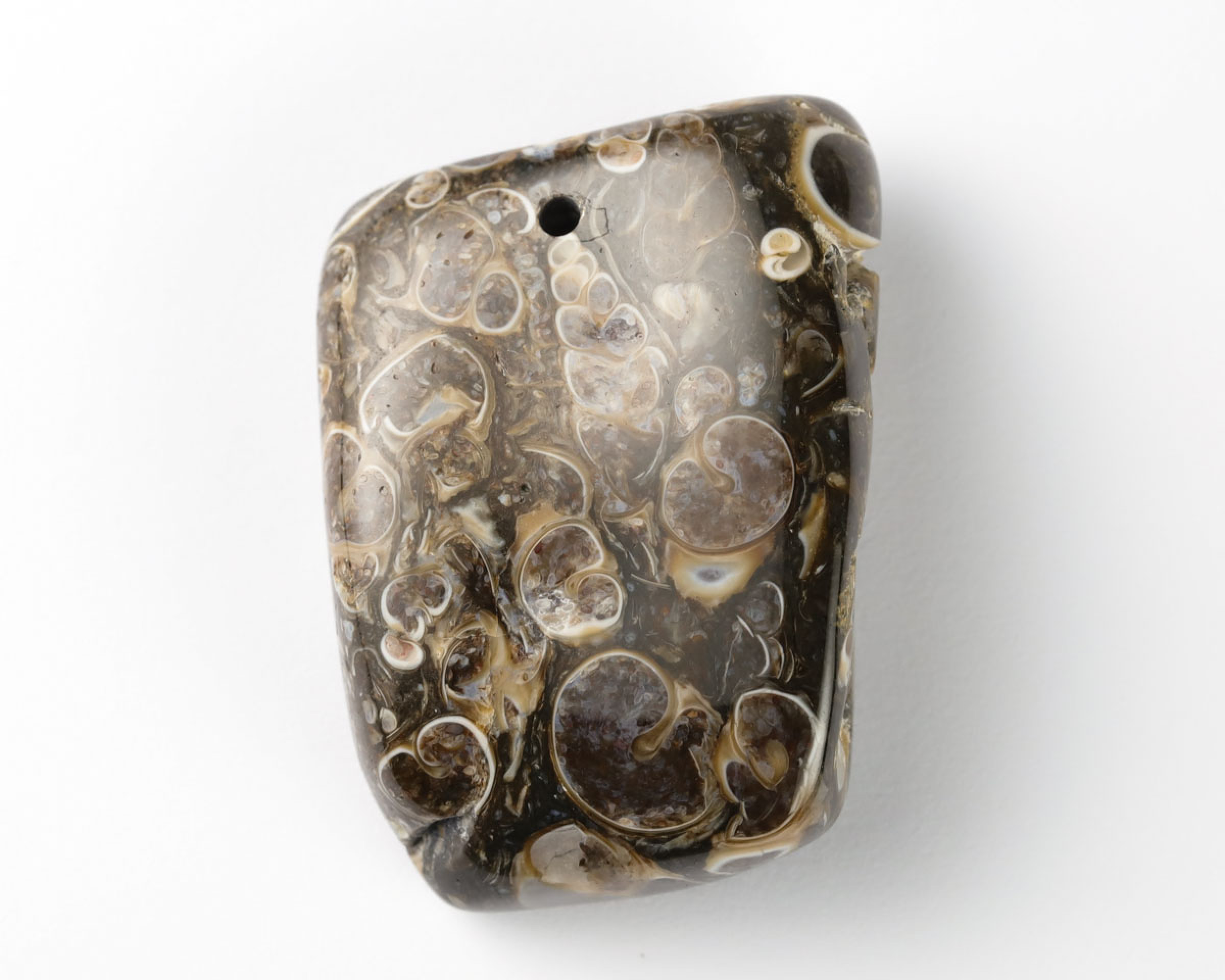 Agat muszlowy wiercony 2mm