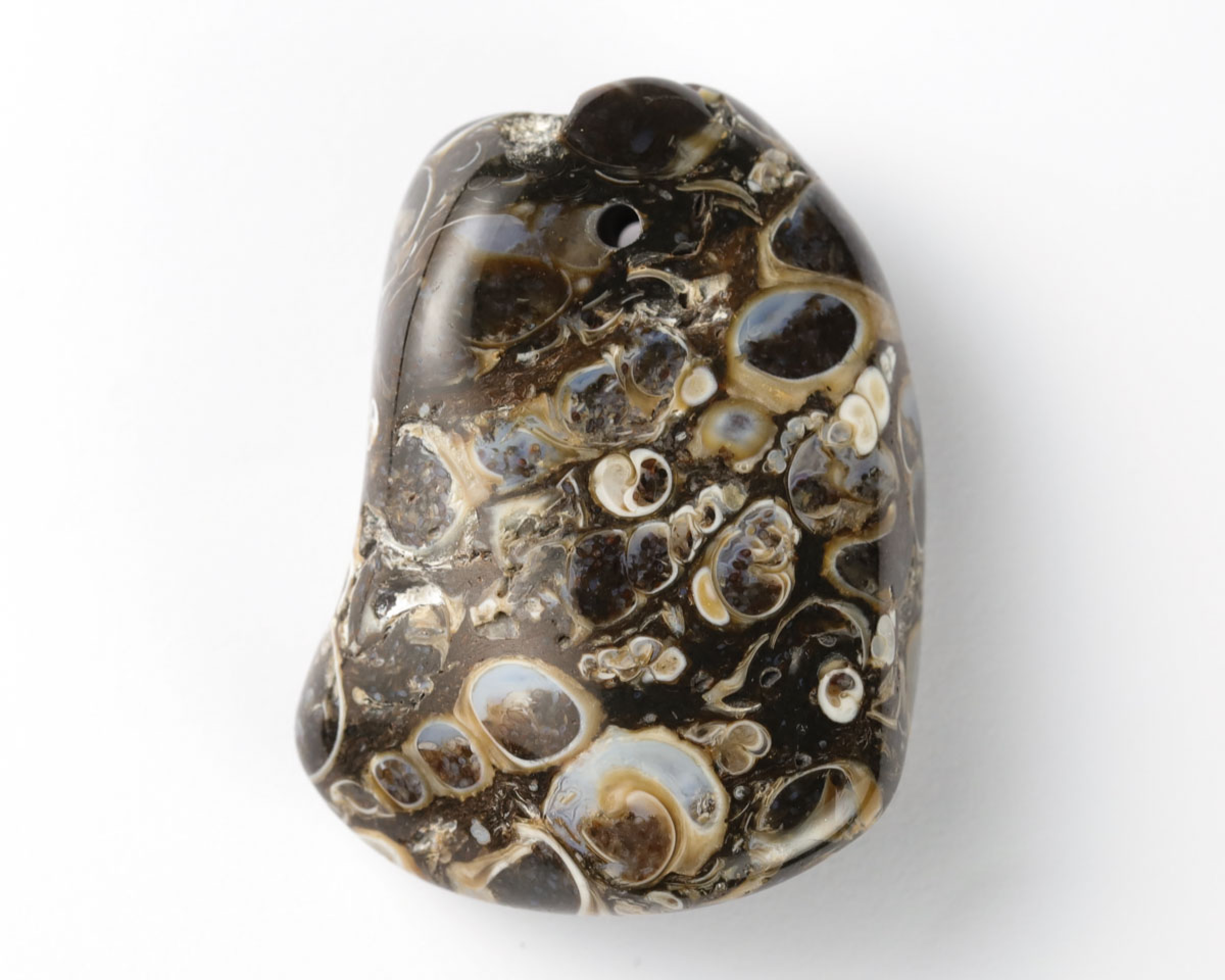 Agat muszlowy wiercony 2mm
