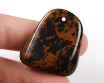 Obsydian mahoniowy wiercony 2mm
