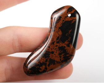 Obsydian mahoniowy wiercony 2mm