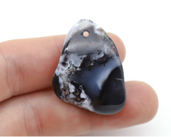 Opal dendrytowy wiercony 2mm