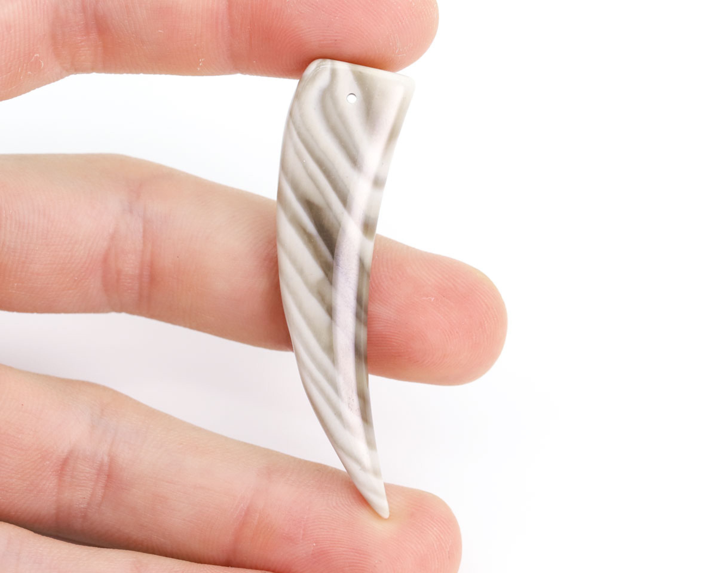 Krzemień pasiasty kieł wiercony 1,2mm