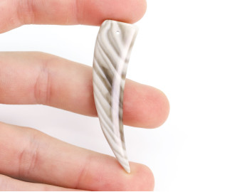 Krzemień pasiasty kieł wiercony 1,2mm