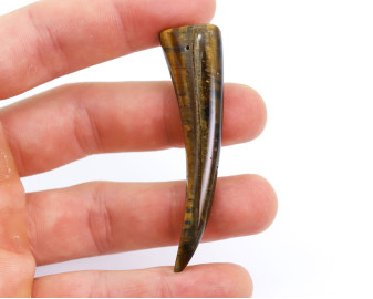 Kieł z Sokolego i Tygrysiego Oka