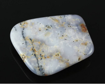 Opal dendrytowy (Merlinit)