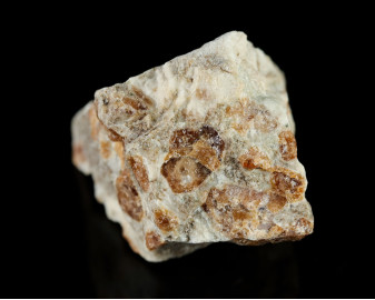 Granat w Wollastonicie 