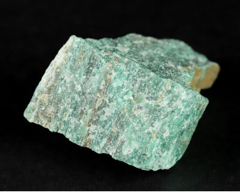 Awenturyn z fuchsytem