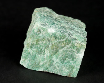 Awenturyn z fuchsytem