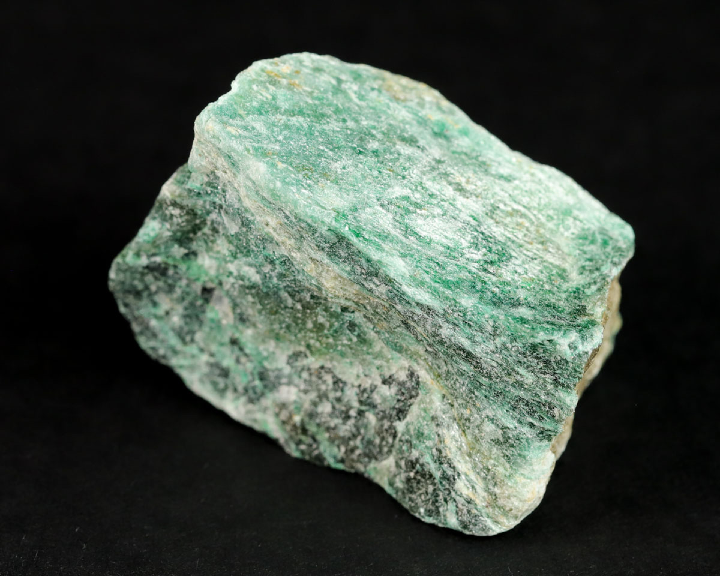 Awenturyn z fuchsytem