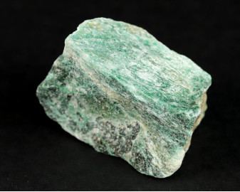 Awenturyn z fuchsytem